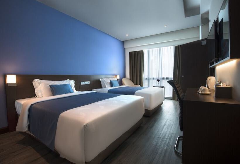Deluxe room with river view, Astana Wing  Riverside Majestic