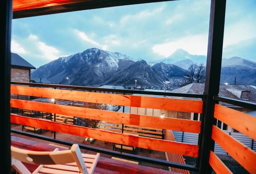 اتاق استاندارد با تخت بزرگ, Wooden Hotel Kazbegi