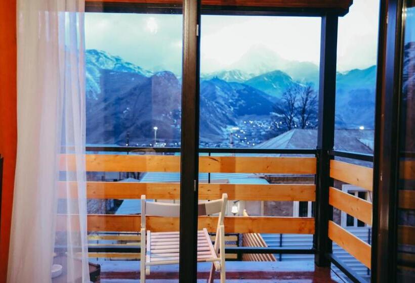 اتاق استاندارد با تخت بزرگ, Wooden Hotel Kazbegi