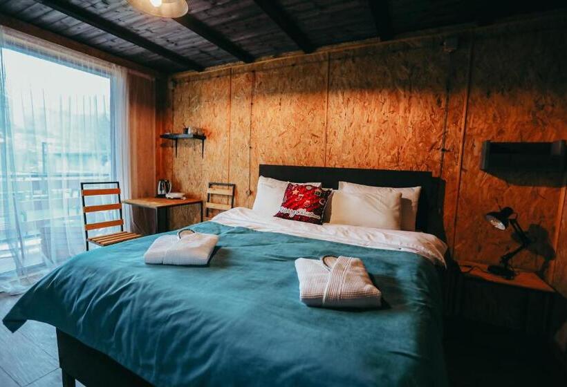 اتاق استاندارد با تخت بزرگ, Wooden Hotel Kazbegi