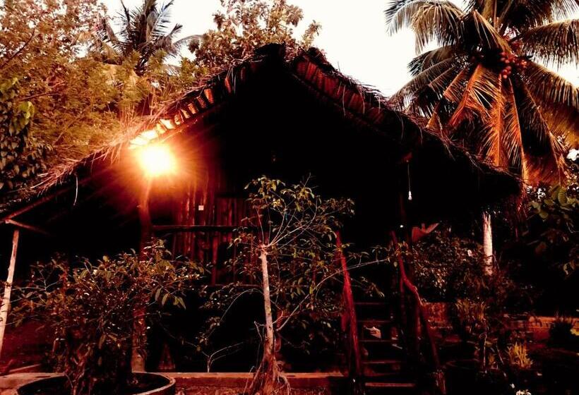 带大床的标准间, Aliya Riverside & Safari Resort