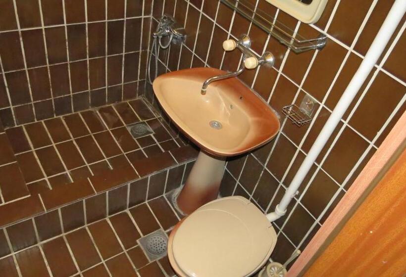 Economy Quadruple Room, Guesthouse Obala