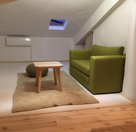Трехместный Номер Deluxe, White Guest House 2