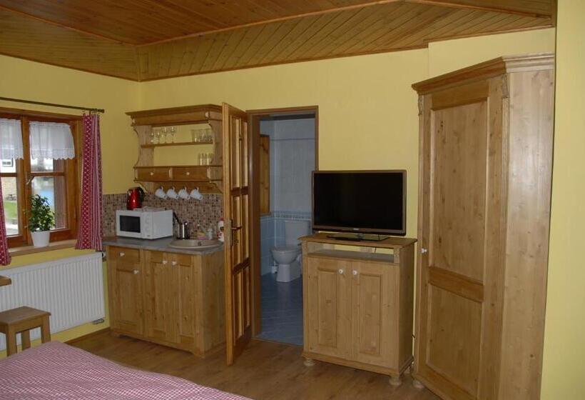 سوییت, Pension Cortina
