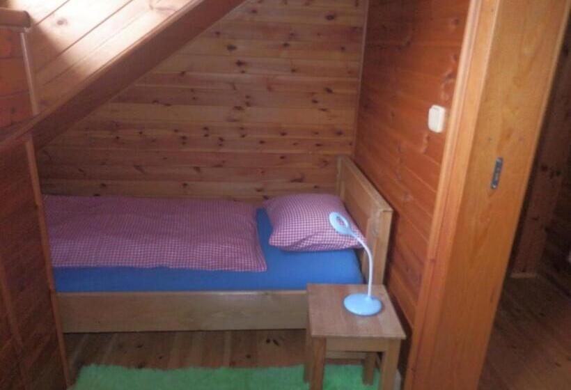 آپارتمان لوکس 1 خوابه, Pension Cortina