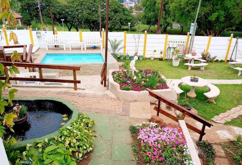 کلبه ییلاقی سوپریور یک خوابه, Queensburgh B&b Or Self Catering