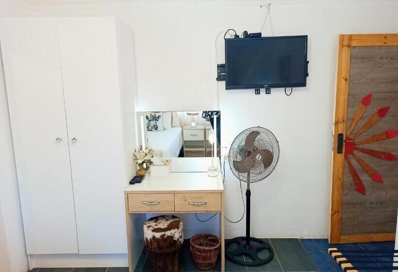 کلبه ییلاقی سوپریور یک خوابه, Queensburgh B&b Or Self Catering