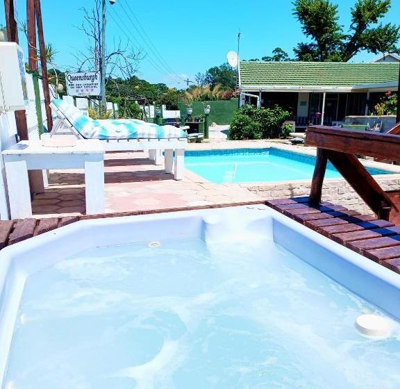 سوئیت با تخت بزرگ, Queensburgh B&b Or Self Catering