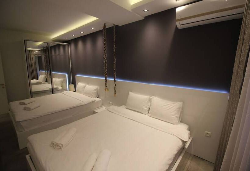 سوییت سوپریور, Superior Apartments