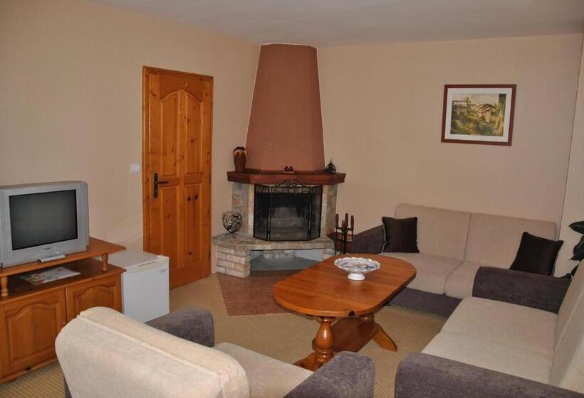 Люкс, Family Hotel Shoky