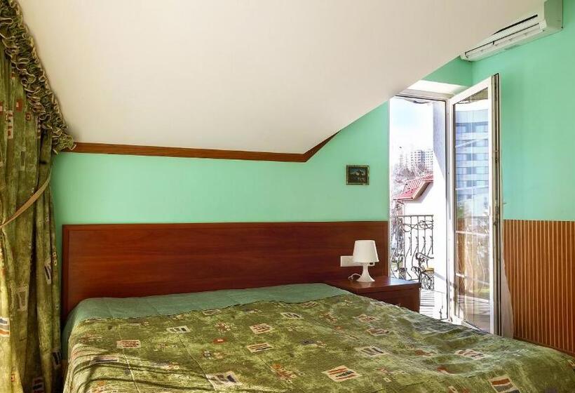 阁楼房, Villa Marta