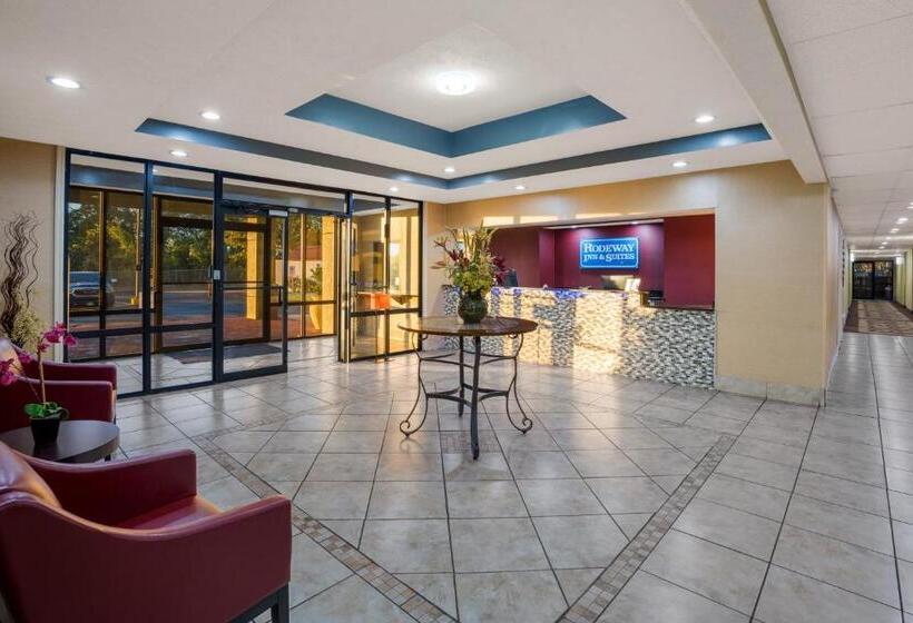 Люкс Кровать Кинг, Rodeway Inn