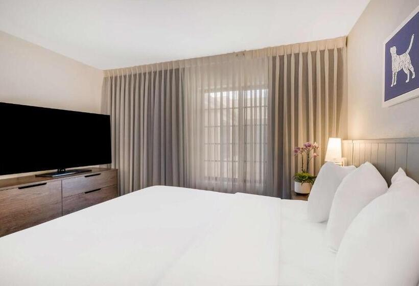 Люкс 2 Спальни, Sonesta Es Suites Denver South  Park Meadows