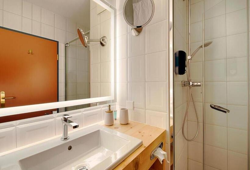 Comfort room with balcony, Villa Post