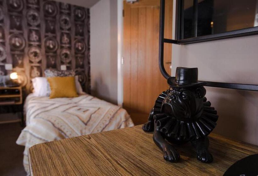Номер Стандарт, The Wheatsheaf Pub, Kitchen & Rooms