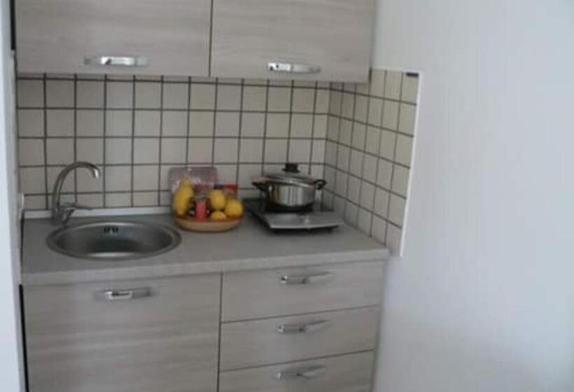 Семейное Студио, Dolcesosta B&b