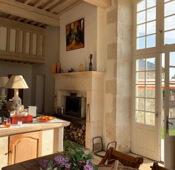 Апартаменты 1 Спальня, Chateau De Mazelieres