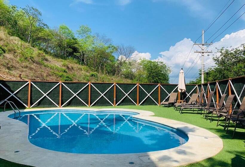 Семейный Номер, Ocotal Bed & Breakfast