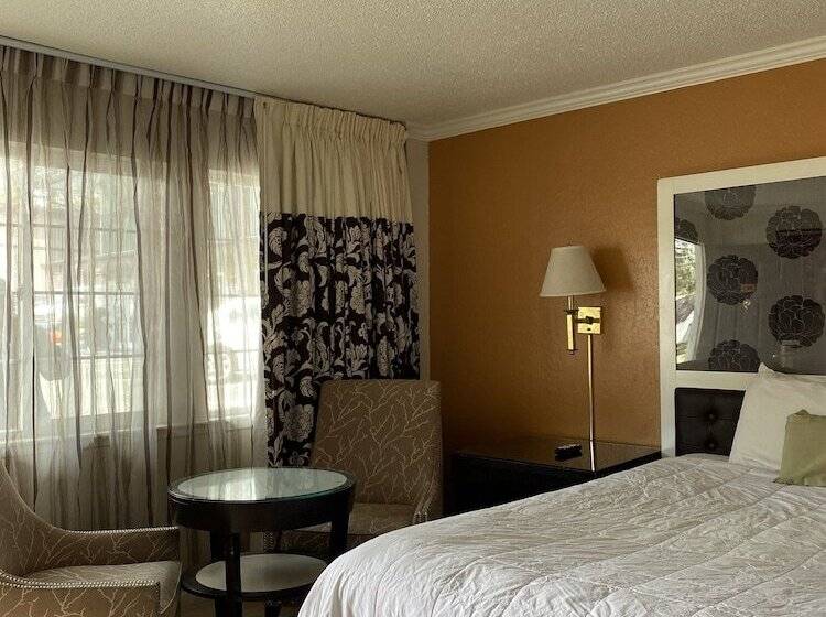 Standart Oda, Budget Inn At The Heavenly Gondola