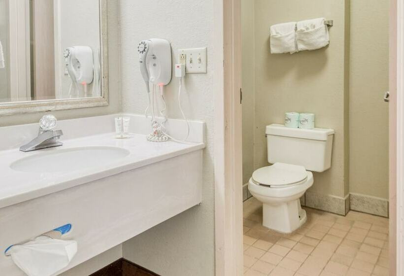 Номер Стандарт, Studio 6 Suites Norcross, Ga