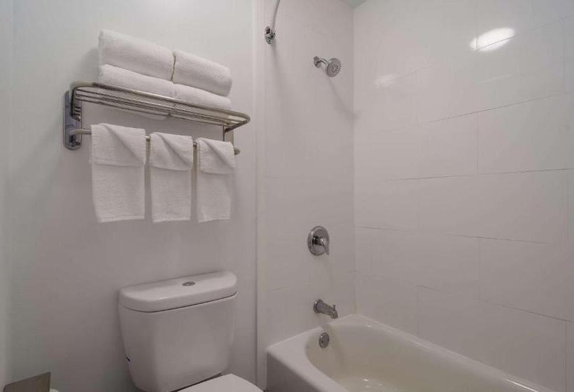 Люкс Кровать Кинг, Quality Inn Goldsboro