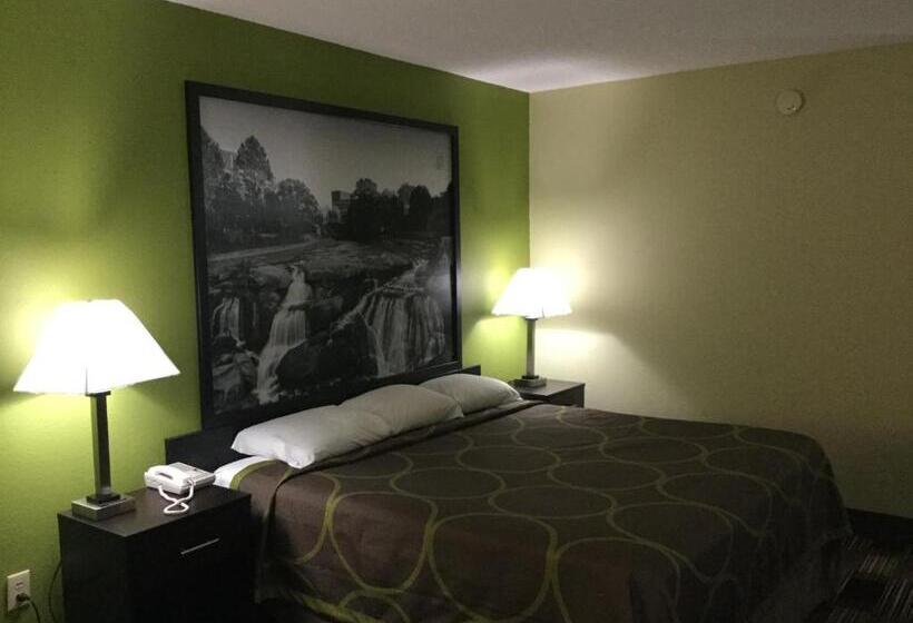 Standard Szoba King Size Bed, Super 8 By Wyndham Greer/spartanburg Area