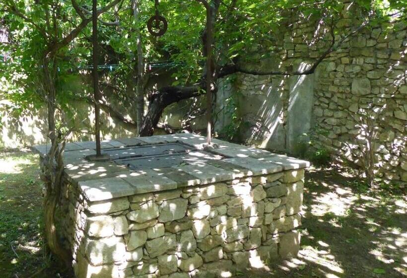 Номер Стандарт, Le Mas Des Sages