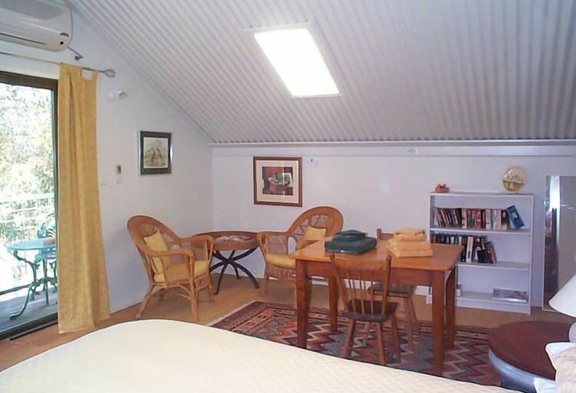 디럭스 스위트, Patly Hill Farm