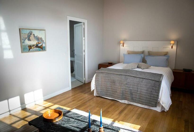 Номер Deluxe, Château Haute Roche