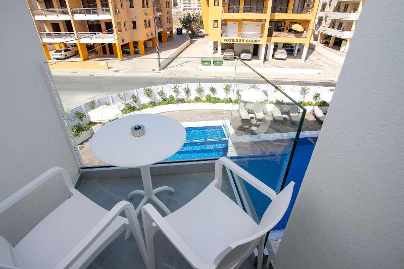 Номер Deluxe Кровать Кинг, Ernes Hotel Alma Bukit Mertajam