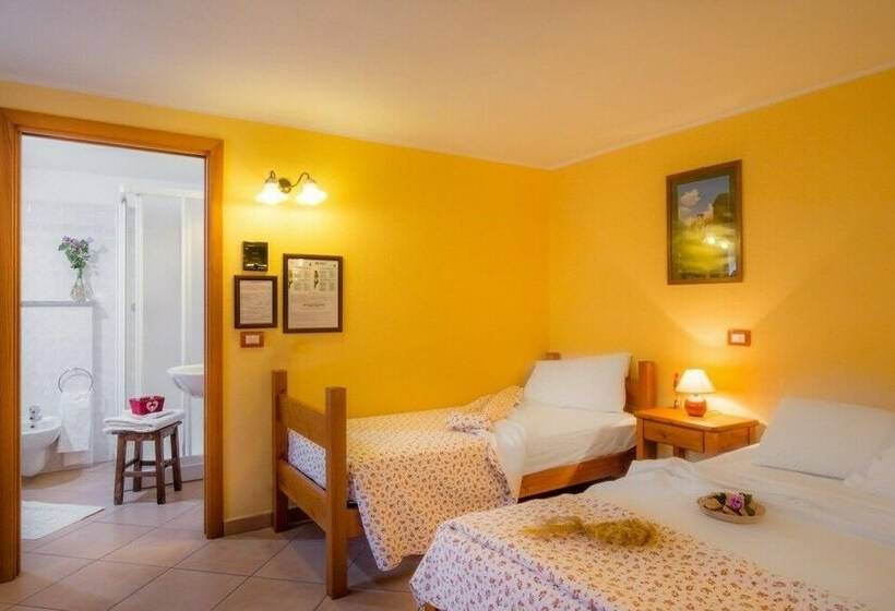 Номер Стандарт Трехместный, Agriturismo Lou Rosé