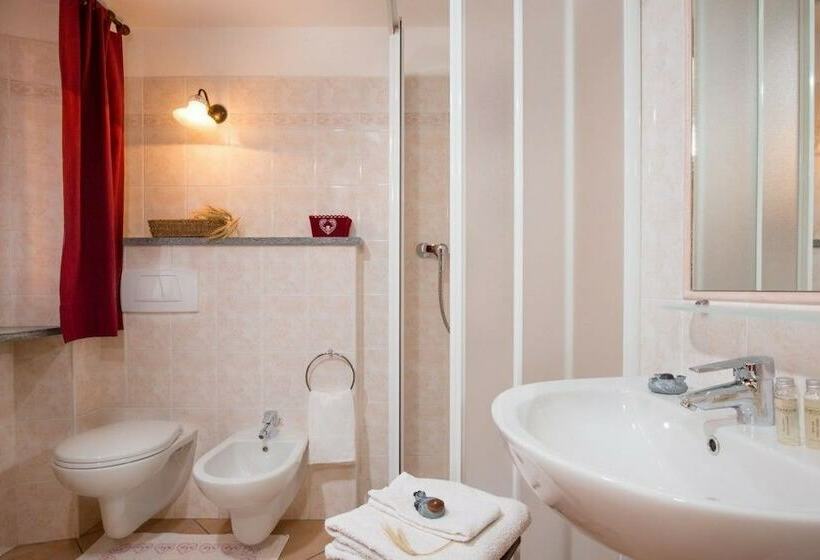 Номер Стандарт Трехместный, Agriturismo Lou Rosé