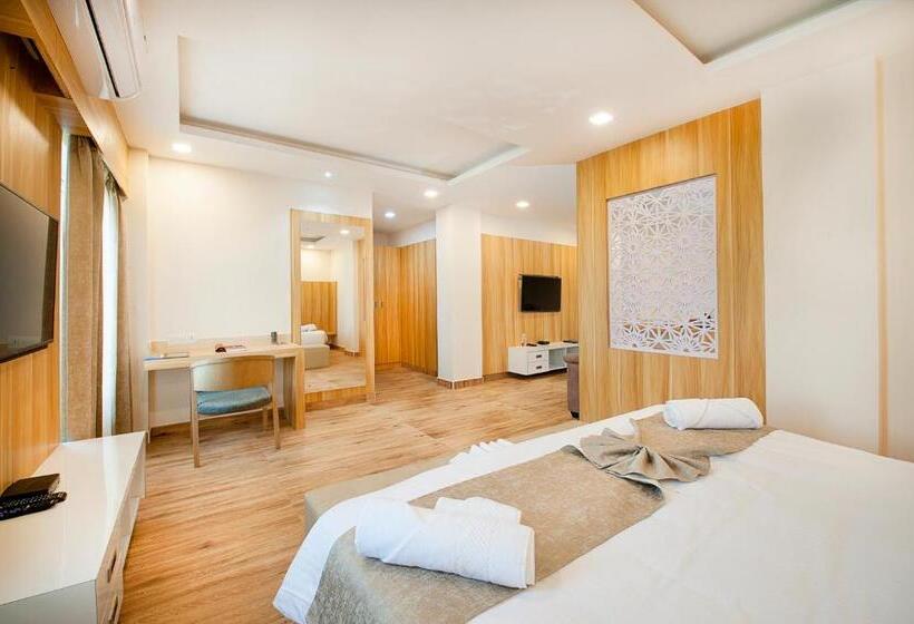 Люкс Повышенной Комфортности, Abm Boutique Hotel By Purple Cloud
