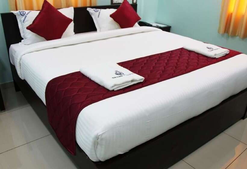 غرفة إدارية ثلاثية, Grand Pacific