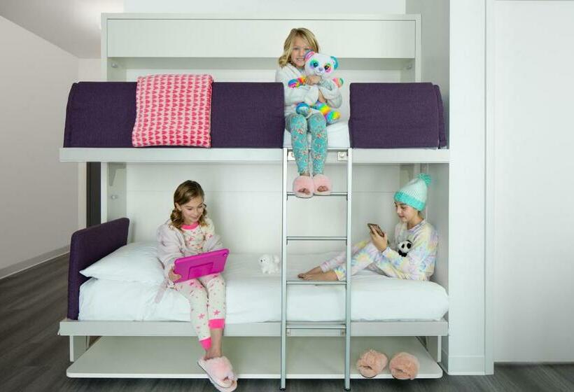 Студия Стандарт, Yotelpad Park City