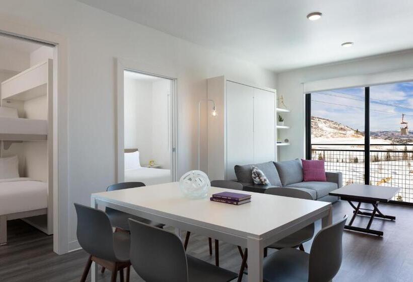 דירת שני חדרים, Yotelpad Park City