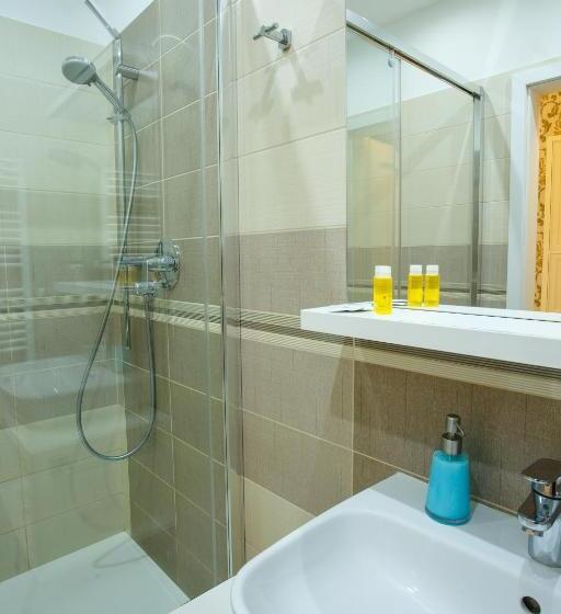 آپارتمان 1 خوابه با بالکن, Vila Terra