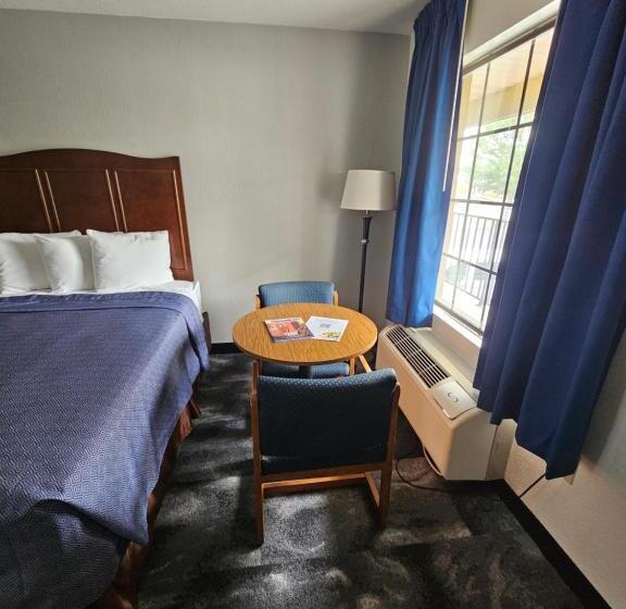 اتاق استاندارد با 2 تخت دوبل, Bluegrass Extended Stay