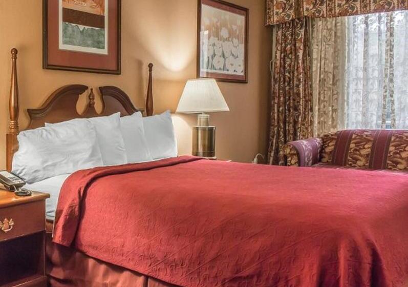 Номер Стандарт с Гидромассажем, Fairbridge Inn & Suites Poconos