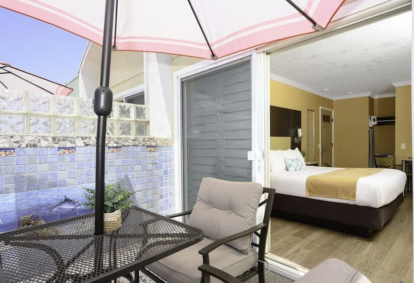 Люкс с Балконом, Little Inn By The Bay Newport Beach