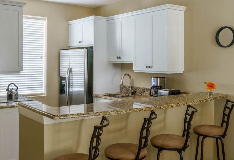 デラックススイート２ベッドルーム, Olde Marco Island Inn And Suites