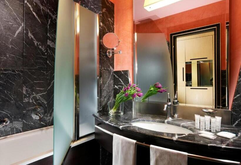 آپارتمان سوپریور 1 خوابه, Unahotels Malpensa