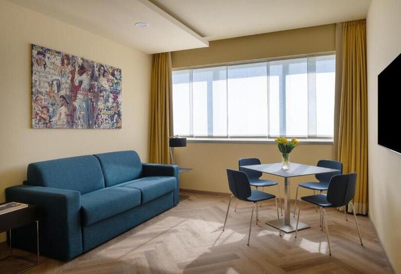 آپارتمان سوپریور 1 خوابه, Unahotels Malpensa