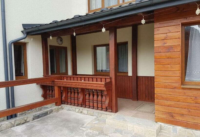Семейный Номер, Atava Family House