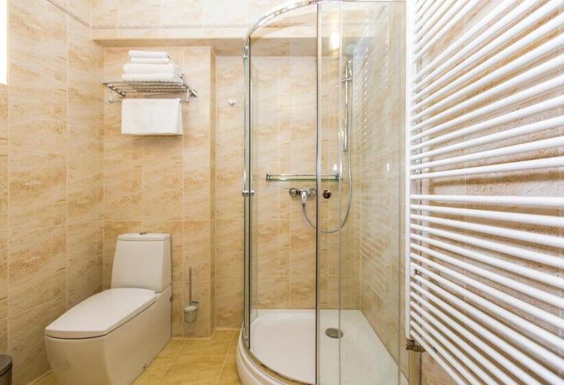 Номер Стандарт, Atava Family House