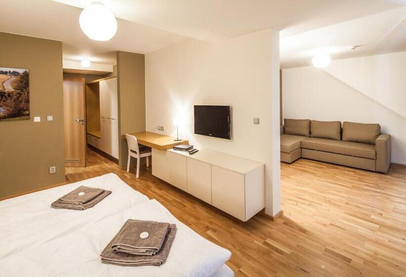 디럭스 스위트, Resort Líšenský Dvůr