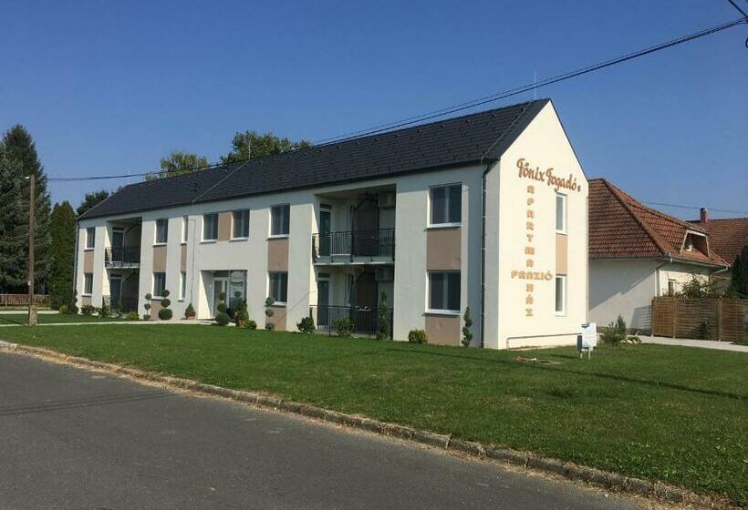Семейный Номер, Főnix Apartman