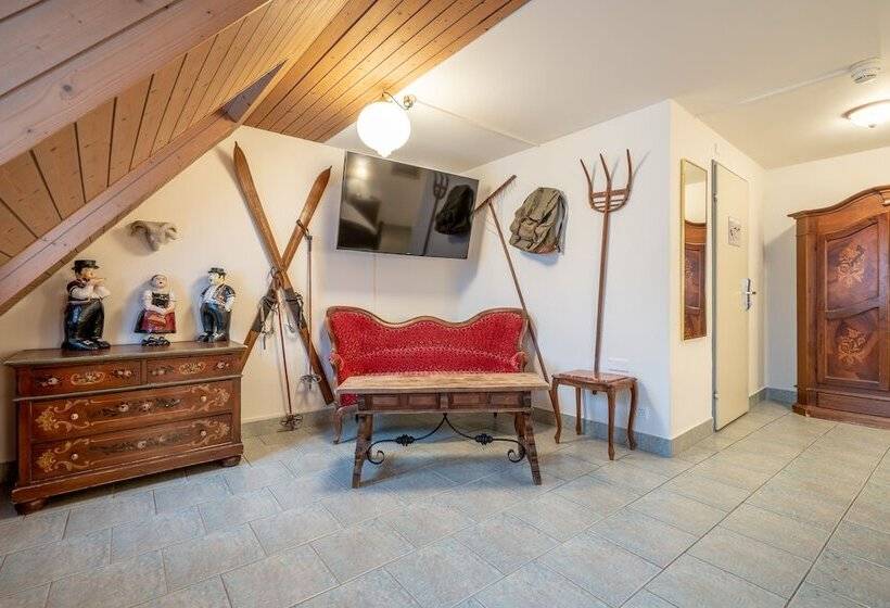 کلبه ییلاقی, Altstadt Hotel Magic Luzern