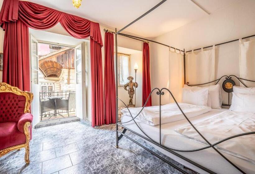 سوئیت با وان آب گرم, Altstadt Hotel Magic Luzern
