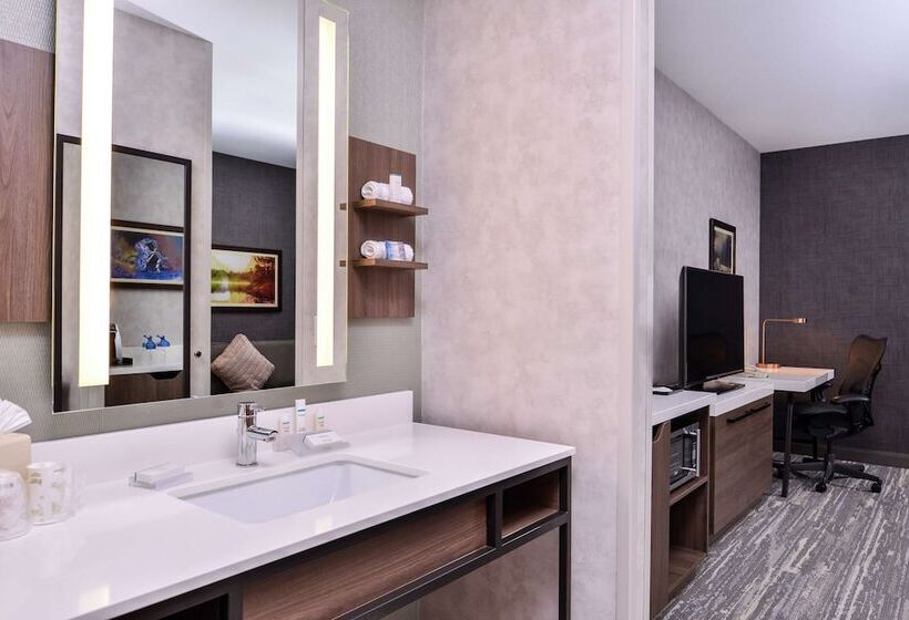 اتاق لوکس, Hilton Garden Inn Bend